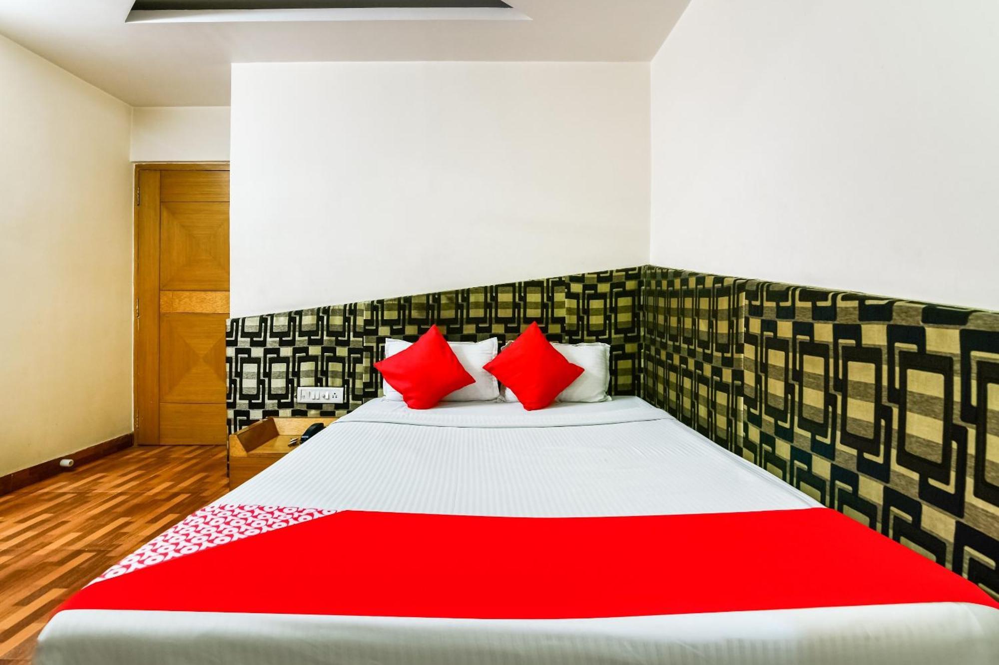 فندق أو واي أو 61493 أول سيزونز جمشيدبور المظهر الخارجي الصورة